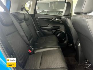 2015 Honda FIT - Thumbnail