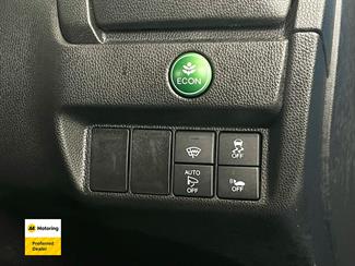 2015 Honda FIT - Thumbnail