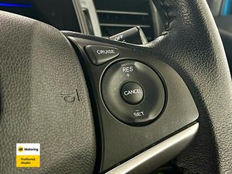 2015 Honda FIT - Thumbnail