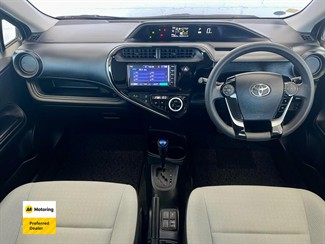 2019 Toyota AQUA - Thumbnail