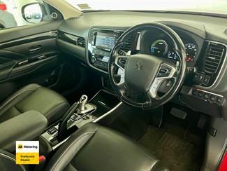 2015 Mitsubishi OUTLANDER - Thumbnail